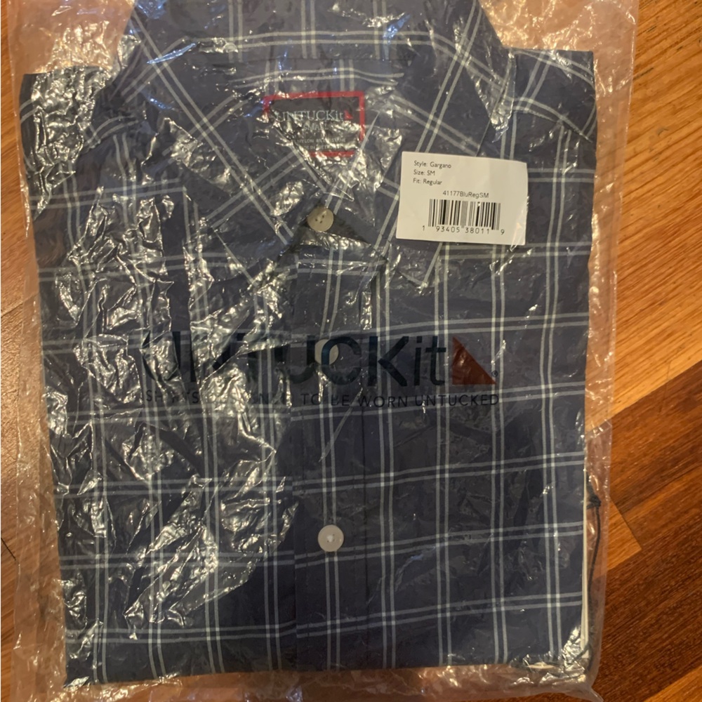 UNTUCKIT SHIRT SIZE SMALL TRADITIONAL FIT NWT